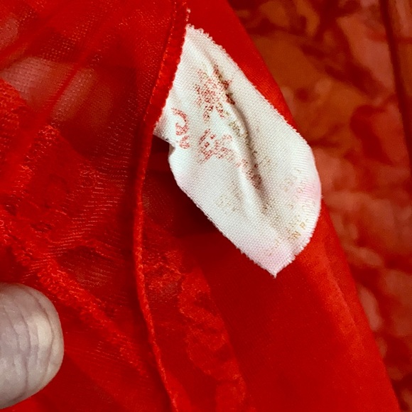 60s 70s VINTAGE BOHO ETHEREAL RED FEMME CHEMISE & ROBE VINTAGE LINGERIE COOR SET - Picture 7 of 16
